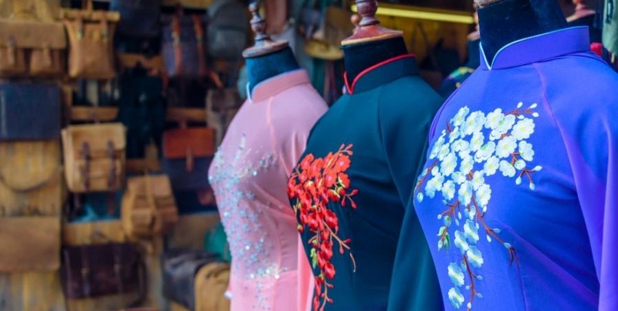 Visit a tailor in Hoi An