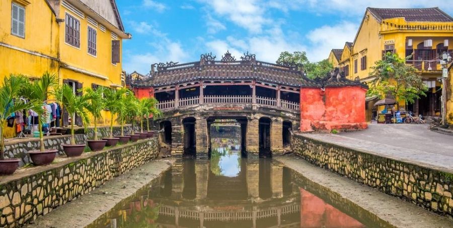 Explore Hoi An and see famous Japanese bridge