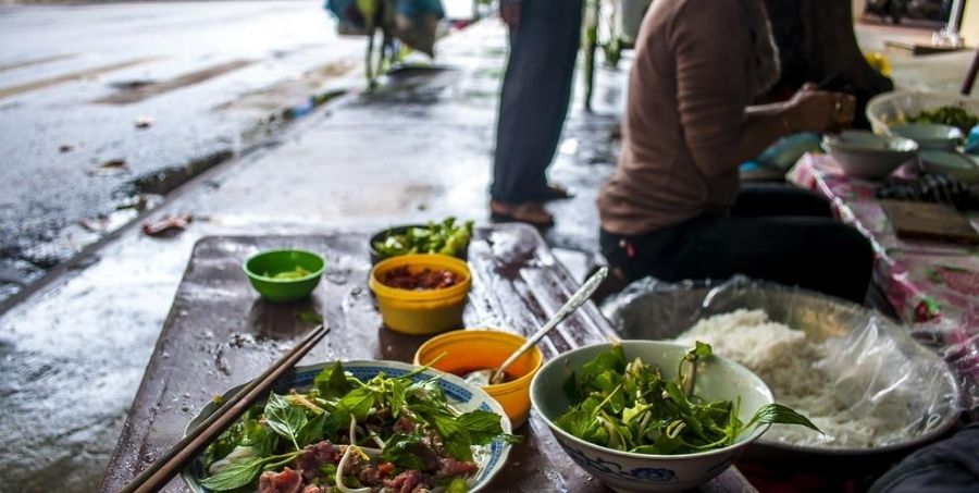 Enjoy incredible food on Vietnam holiday